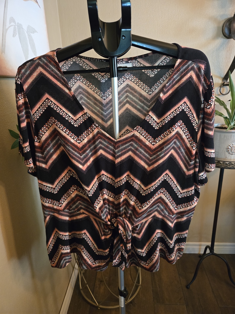 Maurices Women’s Chevron Tie-Front V-Neck Top